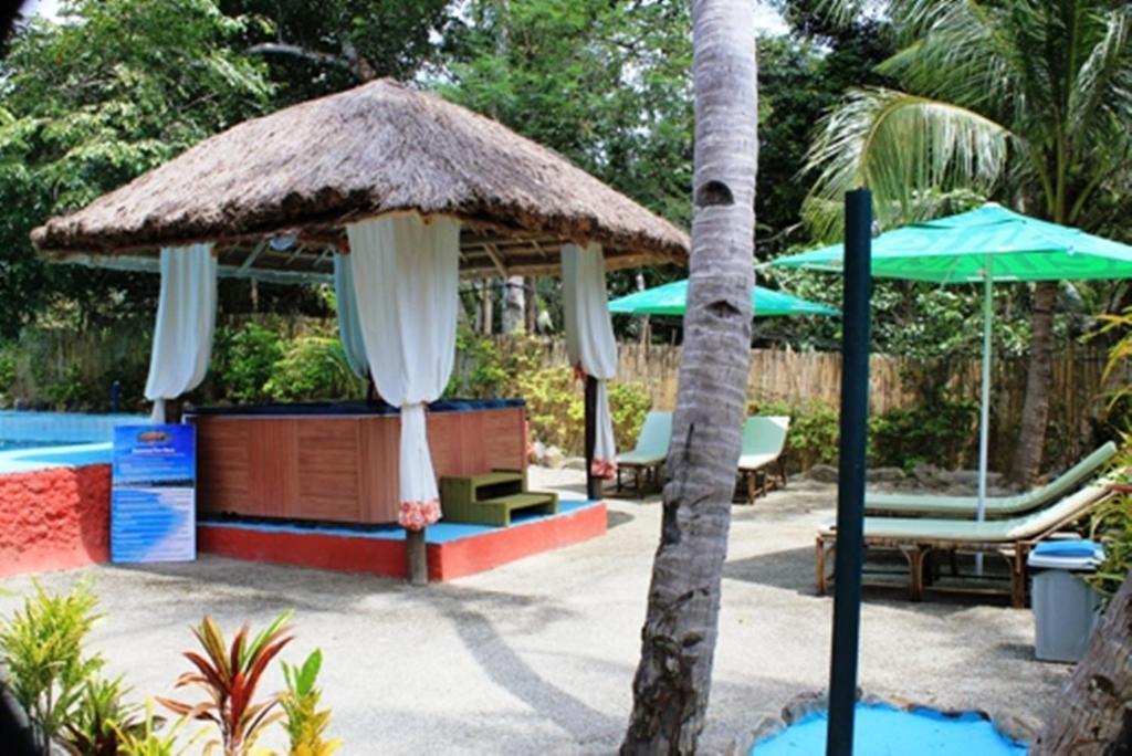 Cooper'S Beach Resort Lucbuan Εξωτερικό φωτογραφία