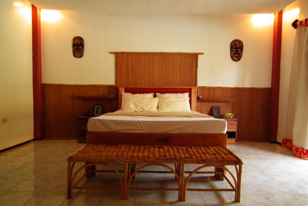Cooper'S Beach Resort Lucbuan Δωμάτιο φωτογραφία