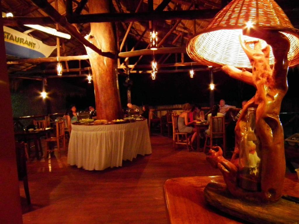 Cooper'S Beach Resort Lucbuan Εξωτερικό φωτογραφία