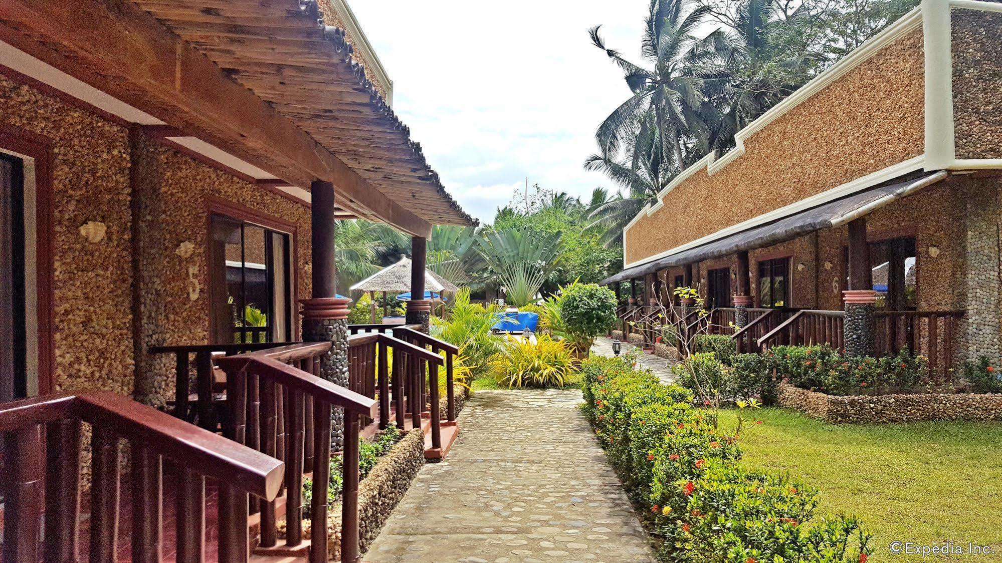 Cooper'S Beach Resort Lucbuan Εξωτερικό φωτογραφία
